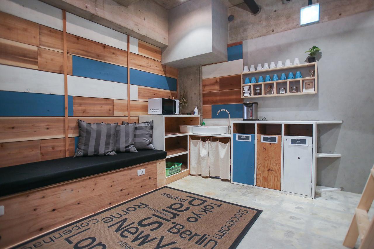 Bnbplus Niigata Book Inn Екстер'єр фото