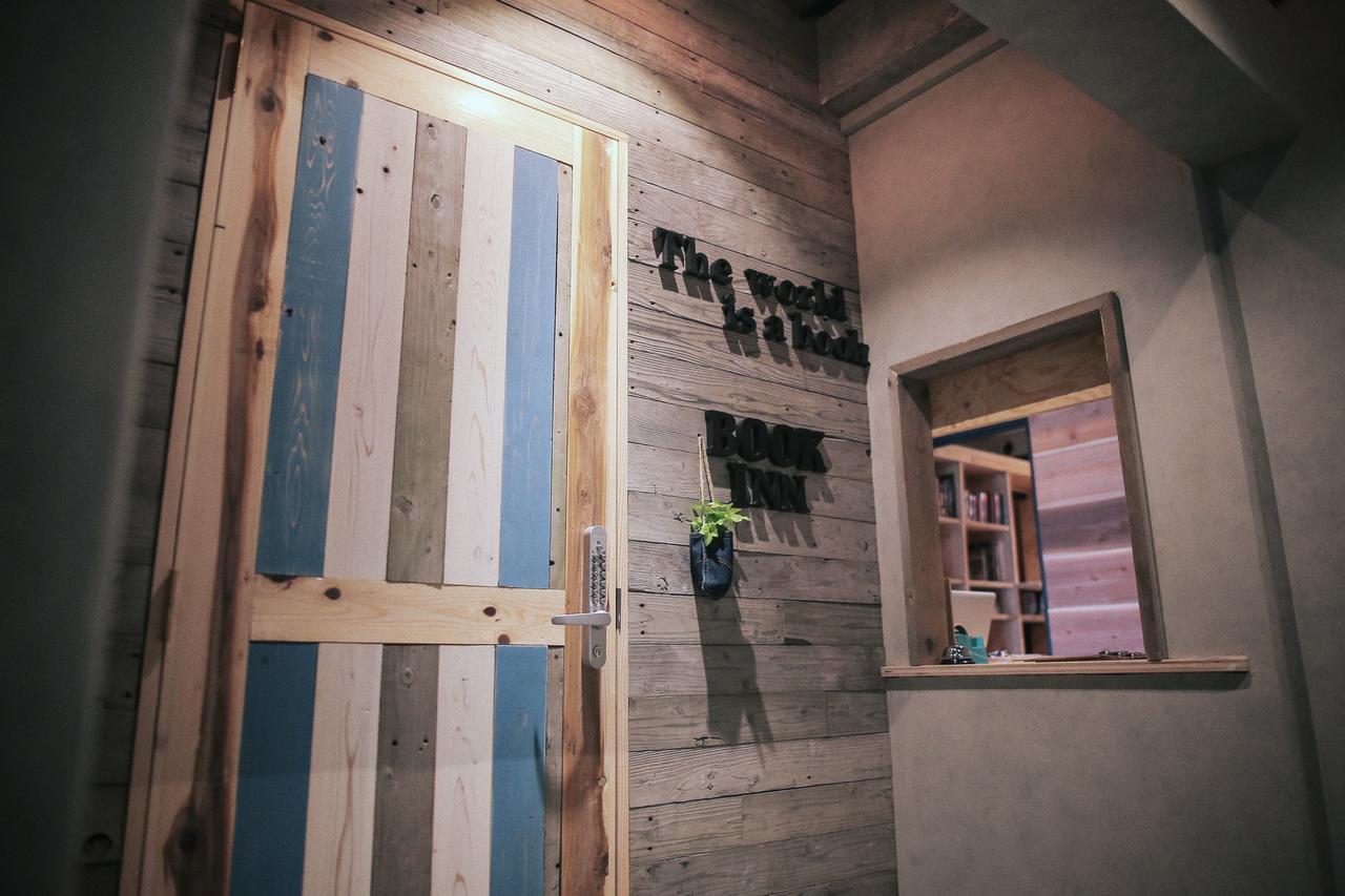Bnbplus Niigata Book Inn Екстер'єр фото